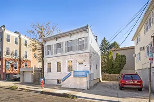 36 Perry St, Jersey City, NJ 07306 - Photo 14