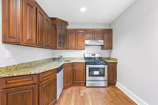 36 Perry St, Jersey City, NJ 07306 - Photo 2