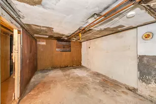 13 Nevin St, Jersey City, NJ 07306 - Photo 8