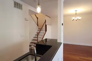 9 McMartin Ct, Jersey City, NJ 07305 - Photo 4