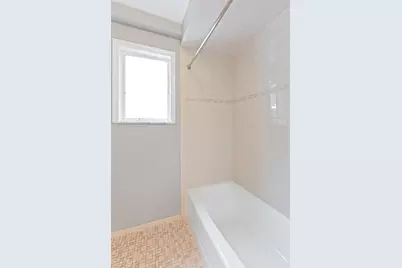 1070 Kennedy Blvd #2A, Bayonne, NJ 07002 - Photo 12
