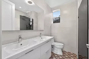 31 Bayview Ave, Jersey City, NJ 07305 - Photo 34