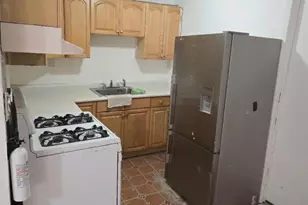 126 Seaview Ave, Jersey City, NJ 07305 - Photo 2