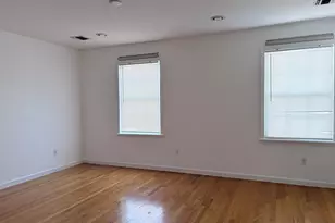 90 Leonard St, Jersey City, NJ 07307 - Photo 4