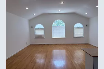 90 Leonard St #B2, Jersey City, NJ 07307 - Photo 2