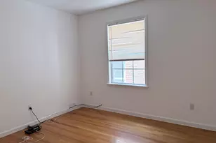 90 Leonard St, Jersey City, NJ 07307 - Photo 6