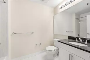 15 Freedom Way, Jersey City, NJ 07305 - Photo 26