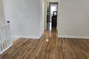 19 Oak St, Jersey City, NJ 07304 - Photo 4