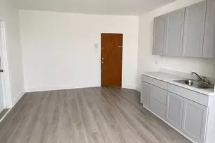 188 Avenue F, Bayonne, NJ 07002 - Photo 2