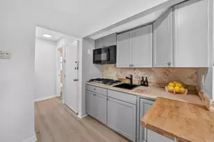 9052 New York Ave, North Bergen, NJ 07047 - Photo 10