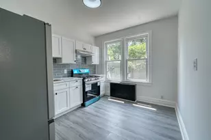 175 Zabriskie St, Jersey City, NJ 07307 - Photo 4