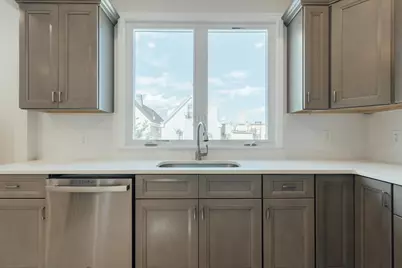 27 West 52nd St #2, Bayonne, NJ 07002 - Photo 8