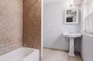 31 Lexington Ave, Jersey City, NJ 07304 - Photo 8