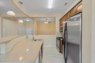3 Greenwich Dr, Jersey City, NJ 07305 - Photo 10