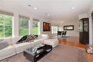 3 Moorings Ln, Edgewater, NJ 07020 - Photo 8