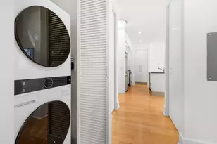 4 Beacon Way, Jersey City, NJ 07304 - Photo 4