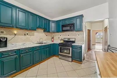 723 Kennedy Blvd, Bayonne, NJ 07002 - Photo 6