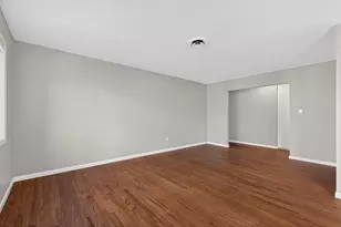 86 W 33rd St, Bayonne, NJ 07002 - Photo 4
