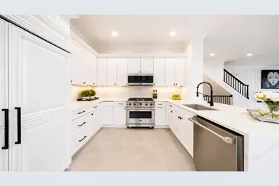 444A Albany Ct, West New York, NJ 07093 - Photo 8