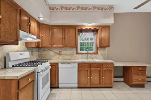 104 Broadway, Bayonne, NJ 07002 - Photo 4