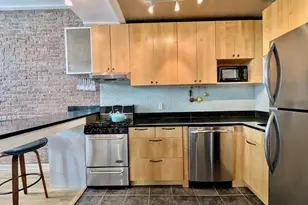 319 Barrow St, Jersey City, NJ 07302 - Photo 2