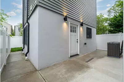 161 Woodlawn Ave #ADU, Jersey City, NJ 07305 - Photo 16
