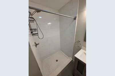 510 Kennedy Blvd #2, Bayonne, NJ 07002 - Photo 8