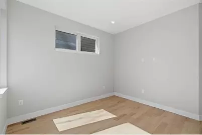 27 Clinton Ave, Jersey City, NJ 07304 - Photo 20