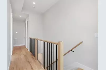27 Clinton Ave, Jersey City, NJ 07304 - Photo 38