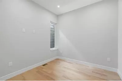 27 Clinton Ave, Jersey City, NJ 07304 - Photo 24