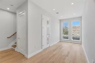 27 Clinton Ave, Jersey City, NJ 07304 - Photo 32
