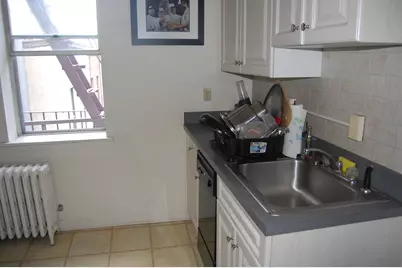 106 11th St #12, Hoboken, NJ 07030 - Photo 2