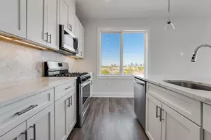 658 Grand St, Jersey City, NJ 07304 - Photo 2