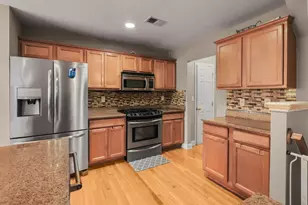 197 Blue Heron Dr, Secaucus, NJ 07094 - Photo 6