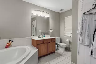 197 Blue Heron Dr, Secaucus, NJ 07094 - Photo 14
