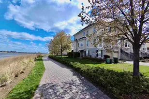 64 Mallard Pl, Secaucus, NJ 07094 - Photo 18