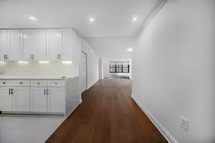 2 Constitution Ct, Hoboken, NJ 07030 - Photo 8