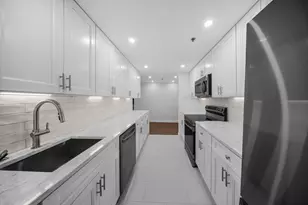 2 Constitution Ct, Hoboken, NJ 07030 - Photo 6