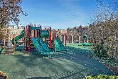 282 Roslyn Ct #282, West New York, NJ 07093 - Photo 40