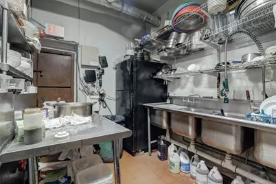 188 Newark Ave, Jersey City, NJ 07302 - Photo 18