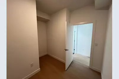 141 Christopher Columbus Dr #2, Jersey City, NJ 07302 - Photo 14