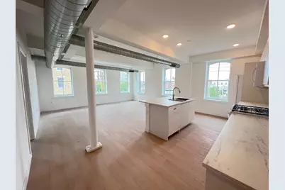 141 Christopher Columbus Dr #2, Jersey City, NJ 07302 - Photo 2