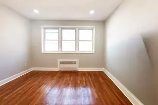 154 Bowers St, Jersey City, NJ 07307 - Photo 4