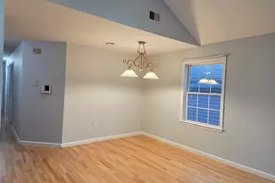 27 Jewett Ave, Jersey City, NJ 07304 - Photo 6