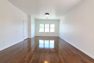 10 Mechanic St, Bayonne, NJ 07002 - Photo 1