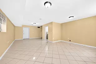 43 Manhattan Ave, Jersey City, NJ 07307 - Photo 22
