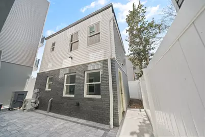 279 Pearsall Ave #ADU, Jersey City, NJ 07305 - Photo 10