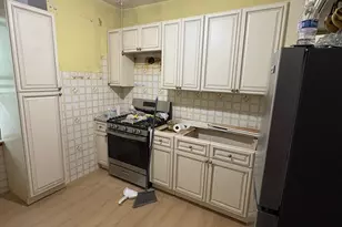 221 Jewett Ave, Jersey City, NJ 07304 - Photo 2