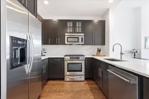 1125 Maxwell Ln, Hoboken, NJ 07030 - Photo 2