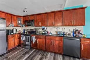60 Parkway Dr, East Orange, NJ 07017 - Photo 4